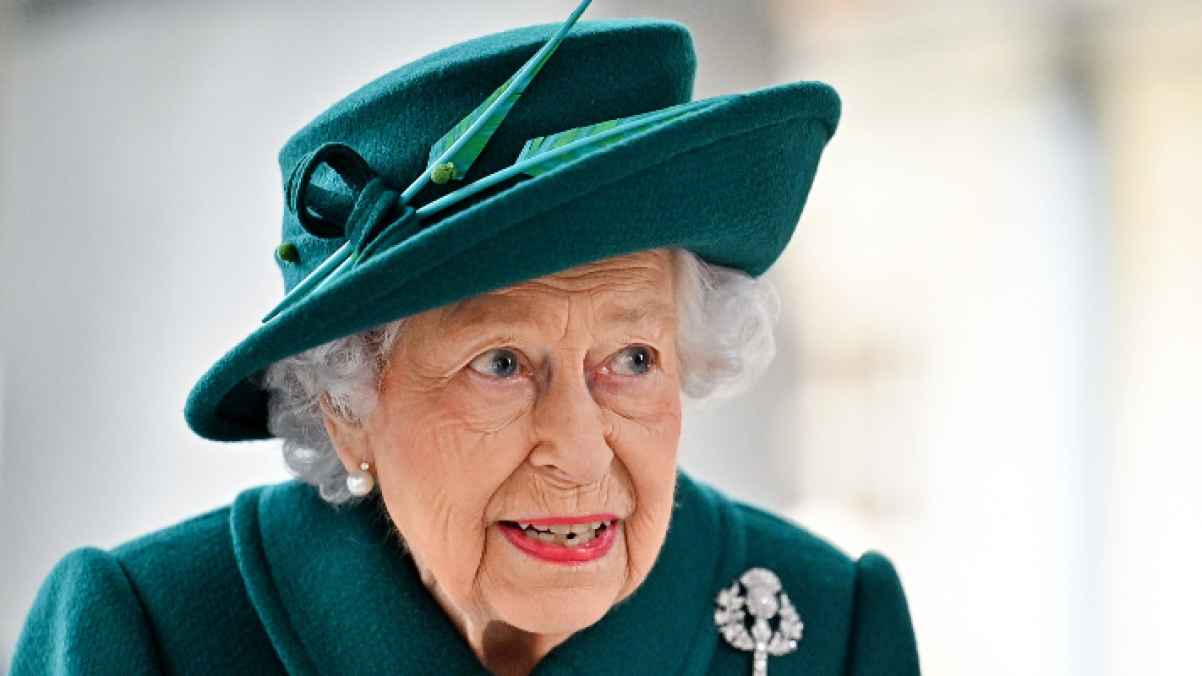 الملكة اليزابيث تحتفل بـعامها الـ 96- صور