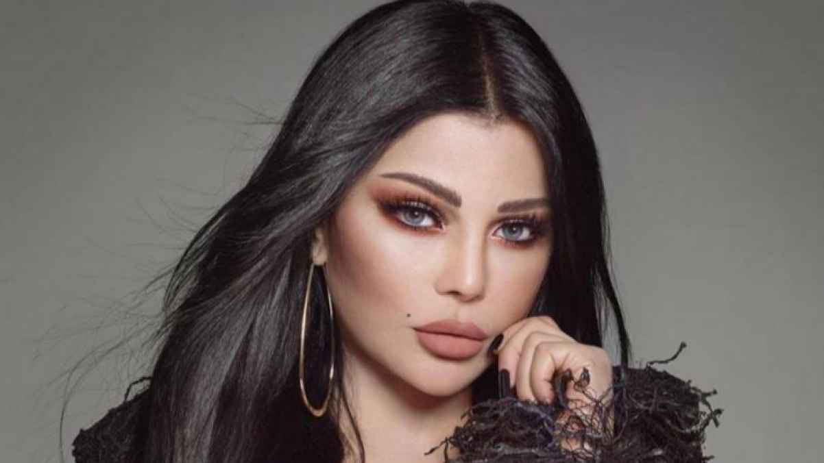 تعرض والدة هيفاء وهبي لأزمة صحية.. والفنانة تتشكر- صورة