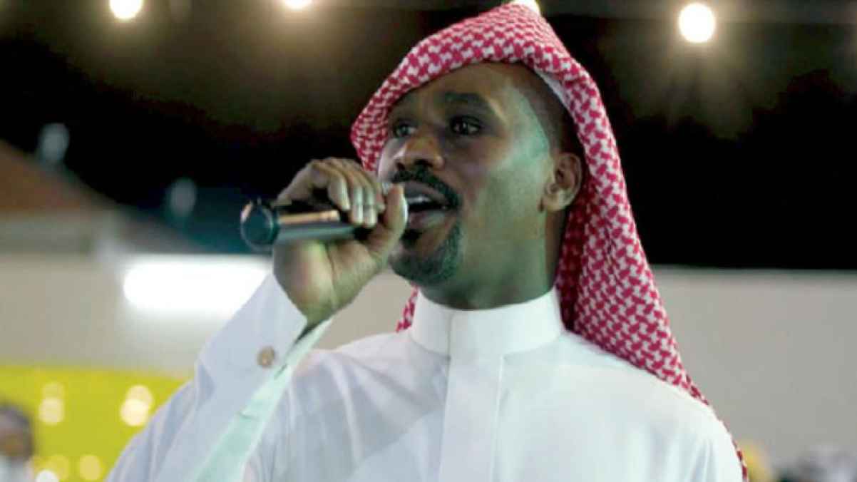 فنان شعبي سعودي يدعي أن الجن تحضر حفلاته وتطلب أغاني محددة