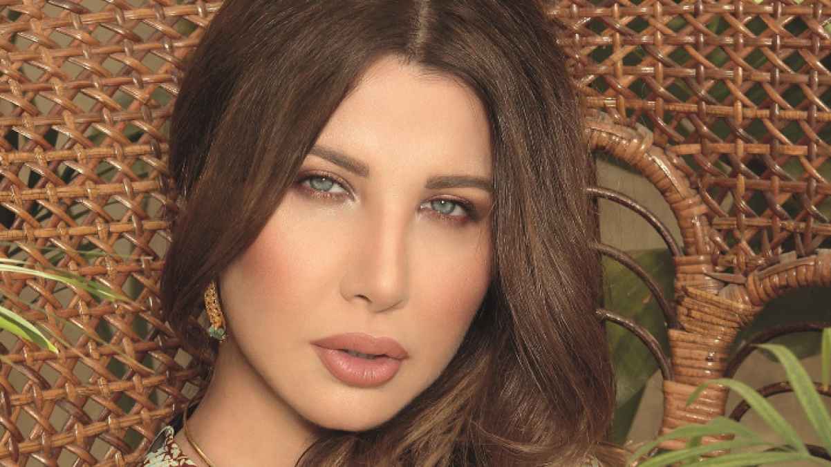 في حفل كحفل الأميرات.. نانسي عجرم ترقص بعفوية مع ابنتها- صور