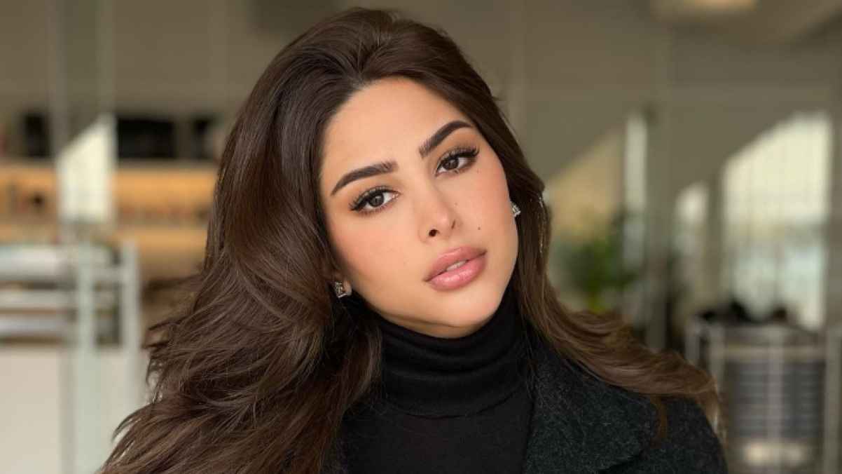 فوز الفهد تنتقد شكلها أثناء الحمل وهذا رد زوجها- فيديو