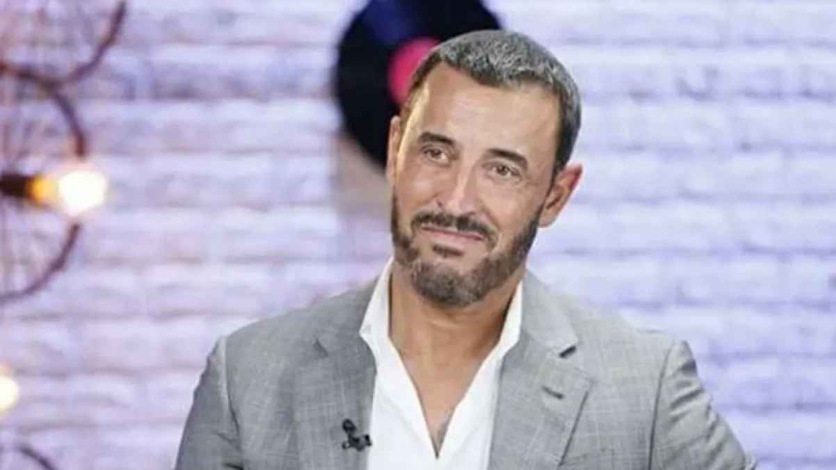 كاظم الساهر يتصدر التريند في فيديو توقف خلاله عن غناء "الحب المستحيل"