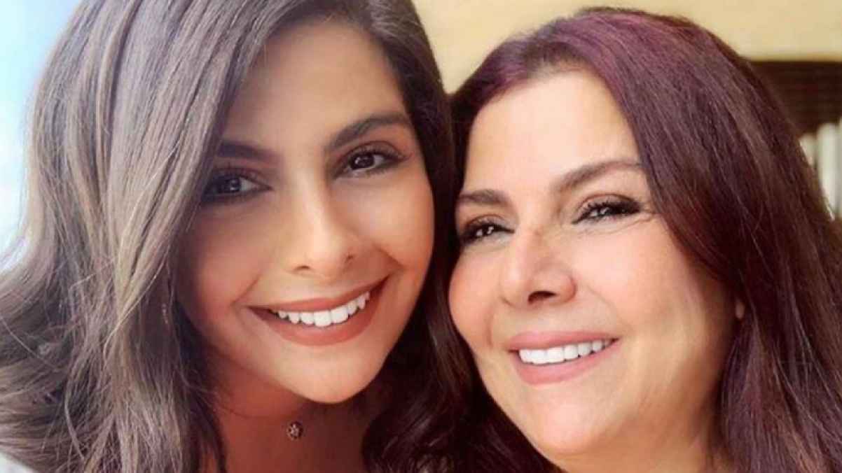 صباح الجزائري تعايد ابنتها اللبنانية: فخورة فيكي يا عشقي الأبدي- صور