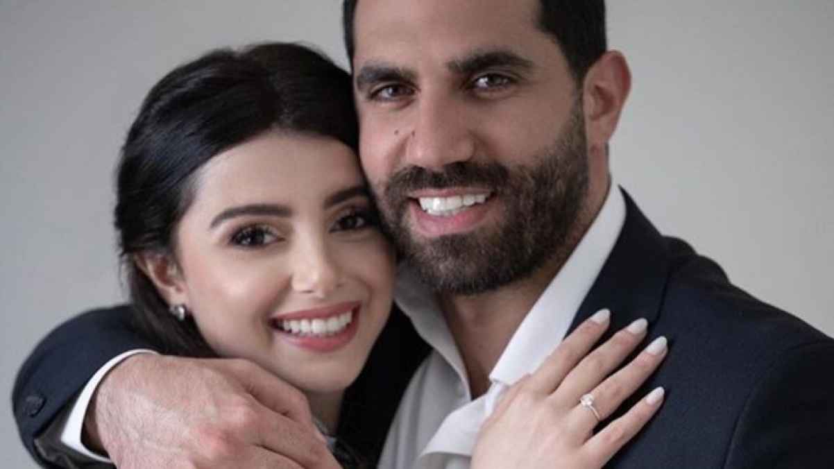 الظهور الأول لماريتا الحلاني وخطيبها في فرنسا- صور