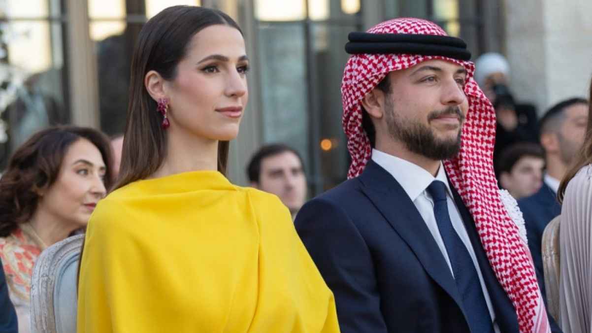 TOP 5: نجوم عرب وأردنييون يطلون أغانيهم الخاصة بمناسبة زفاف الأمير- فيديو