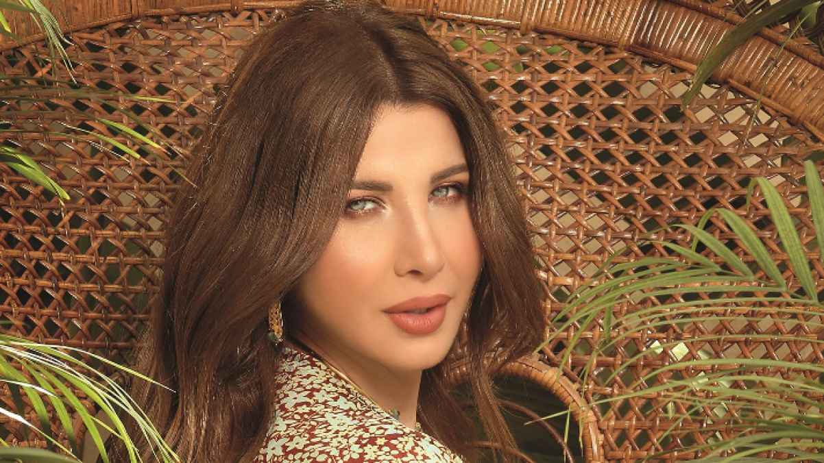 نانسي عجرم تحقق رقماً قياسياً في أغنيتها الجديدة - فيديو