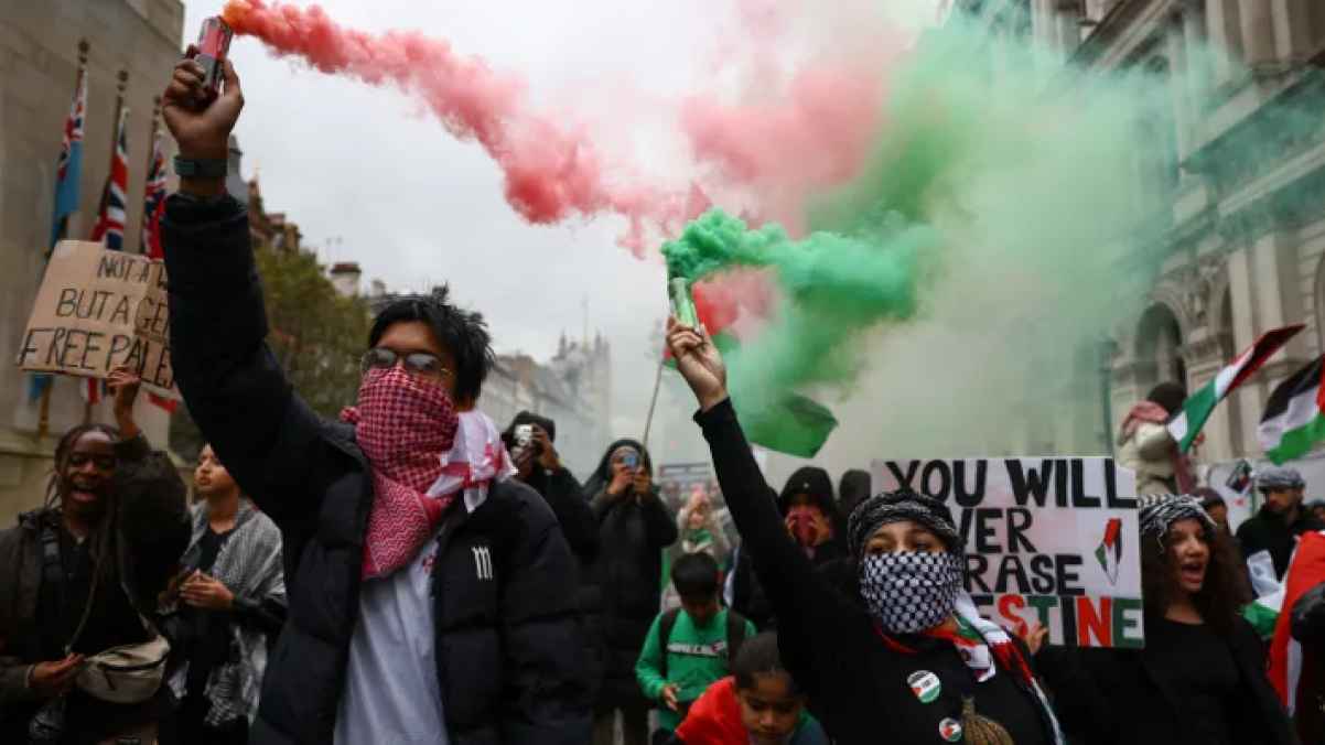 مظاهرات حاشدة بمدن أوروبية وأفريقية تدين العدوان وتطالب بوقف العنف - فيديو