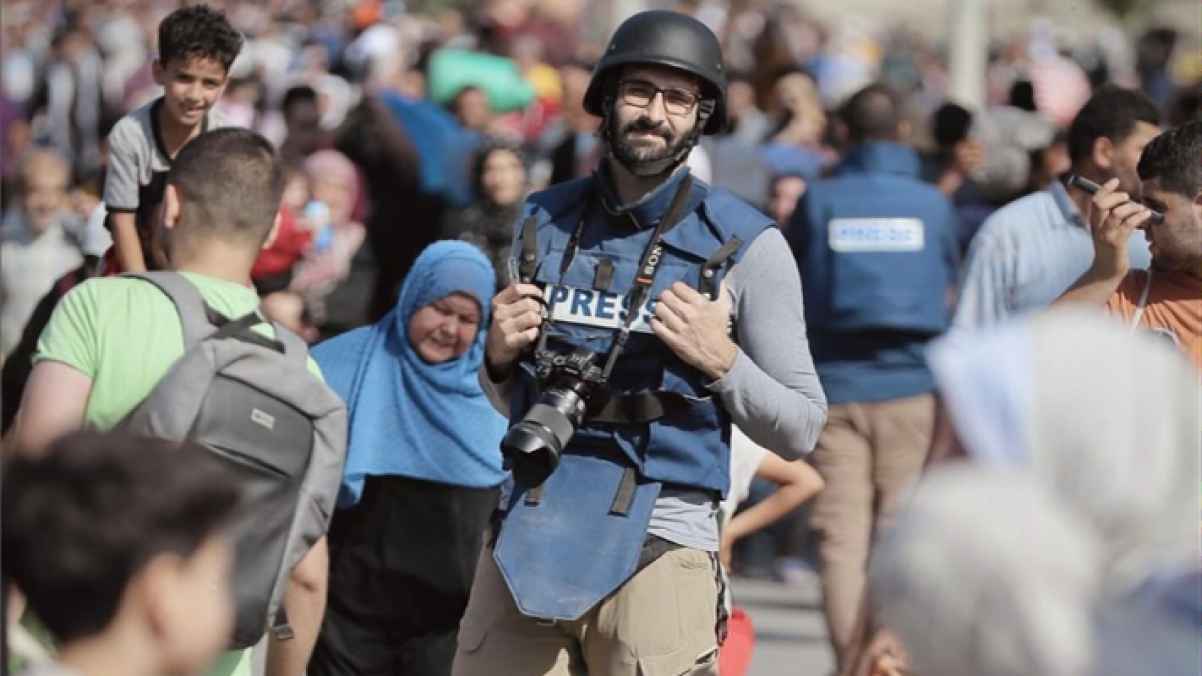 معتز عزايزة: "عندما تموت لن تشعر بشيء" - صورة