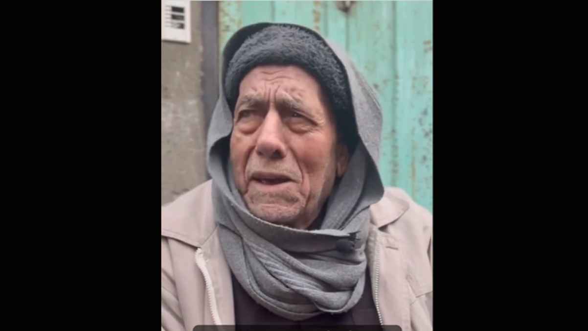 فيديو مؤثر لـ مسن فلسطيني يرثي أبناءه بأبيات شعر مؤلمة