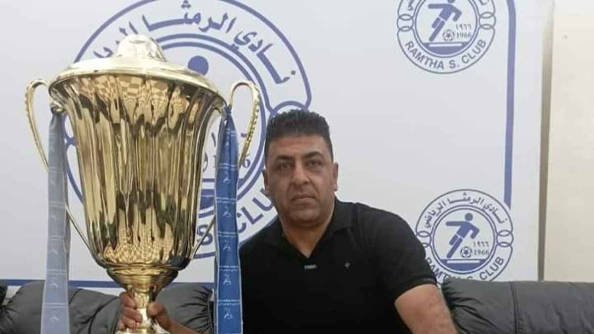 من هو المشجع "أشرف أبو يارا" الذي توفى أثناء مباراة لنادي الرمثا؟