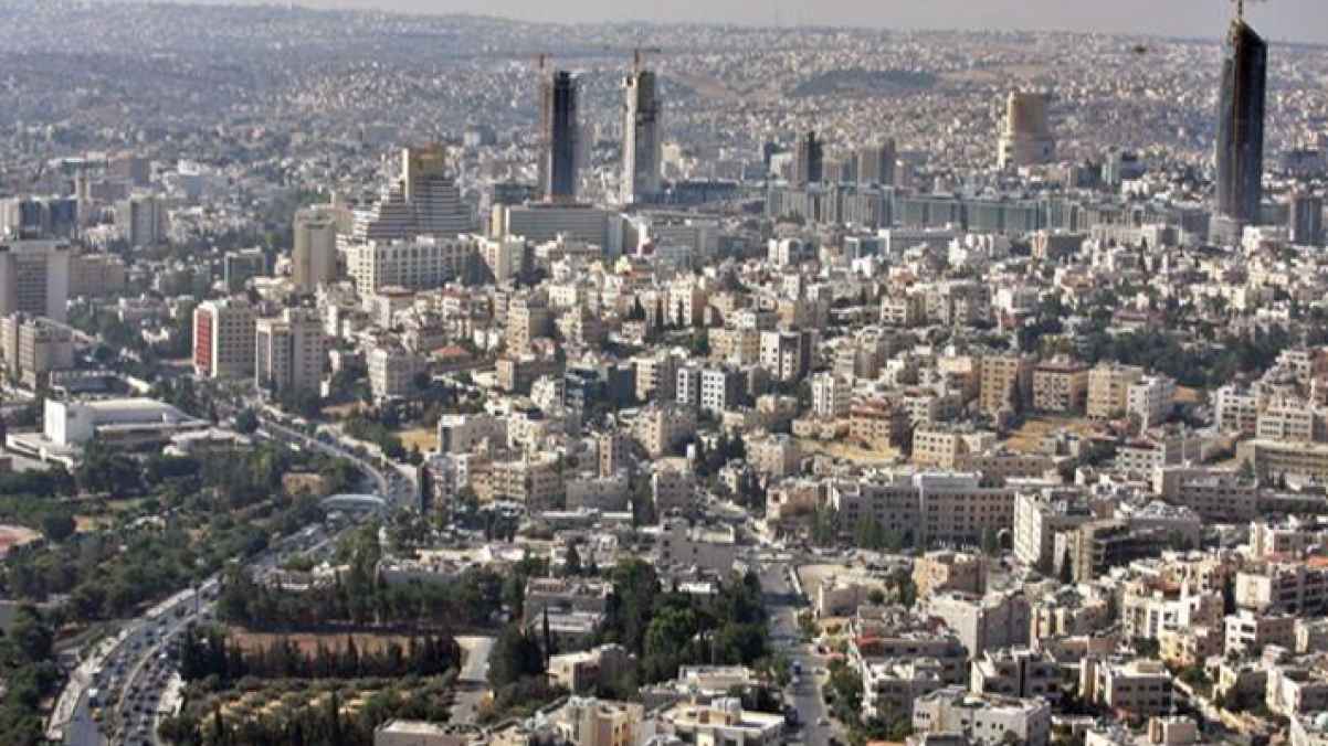 12 دينارا في الساعة.. "إعلان" يُشعل مواقع التواصل في الأردن