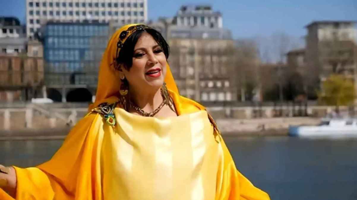 فنانة عربية تصفع زميلتها في حفل زفاف