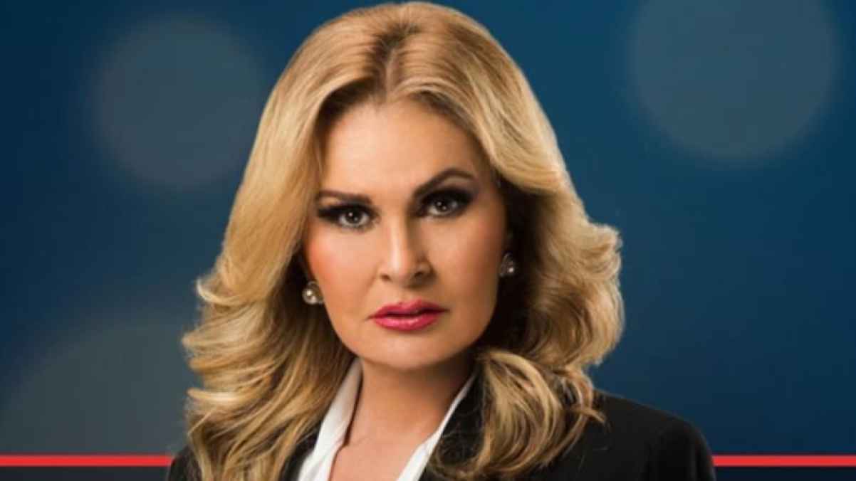 يسرا داعمة بوسي شلبي:"لحد آخر نفس في عمره كانت معاه زوجة"