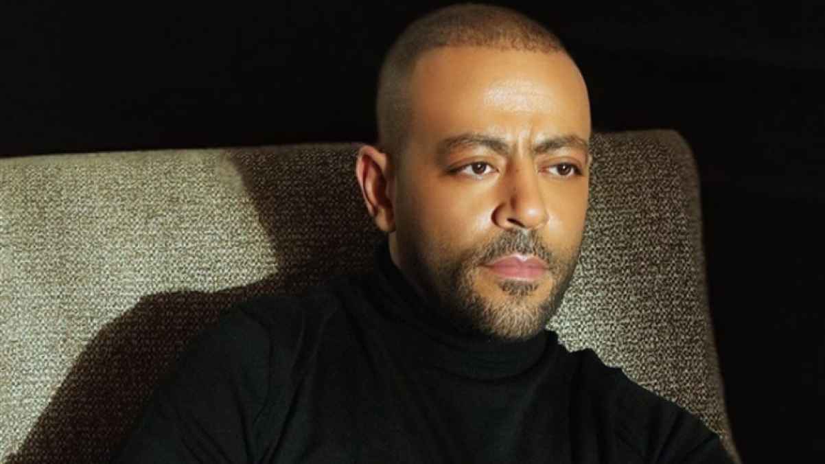 تامر عاشور يخضع لعملية جراحية عاجلة بعد إصابة خطيرة في الركبة