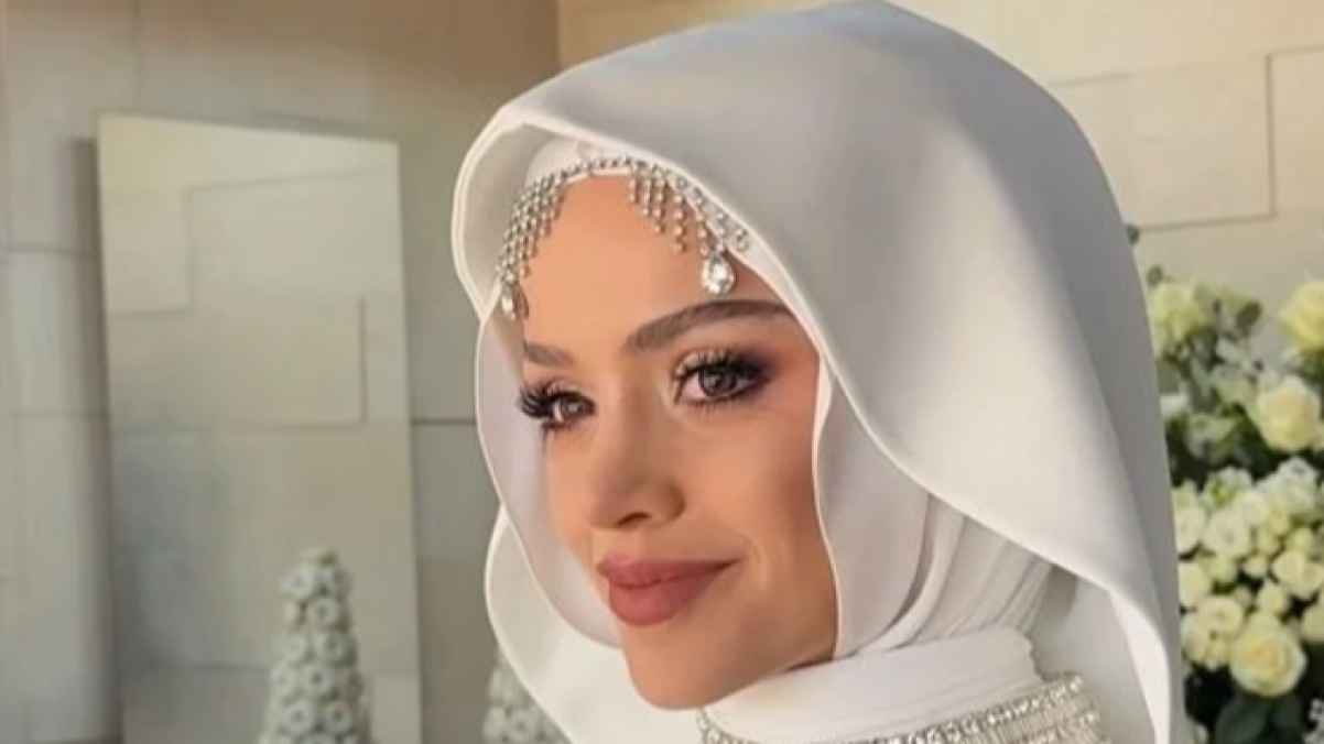 خطوبة عبير الصغير في حفل فاخر ودموع شقيقها تخطف الأضواء - فيديو وصور