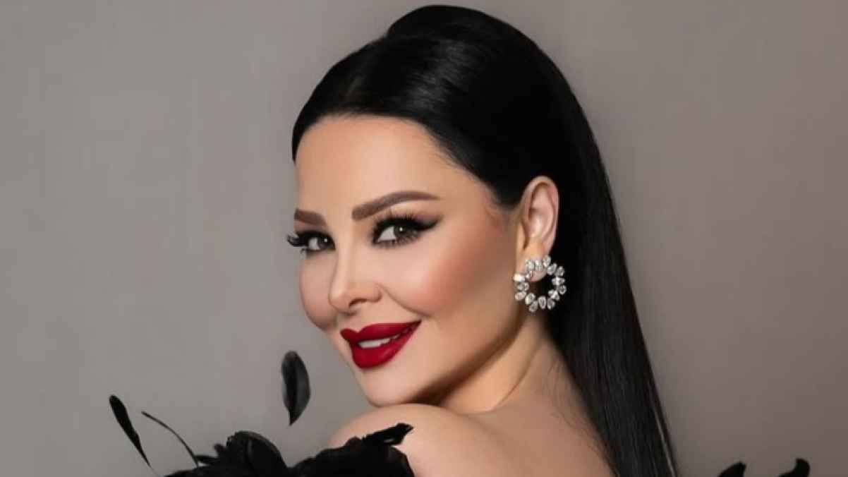 ديانا كرزون تحتفي بعيد الجلوس الملكي برسالة حب وولاء