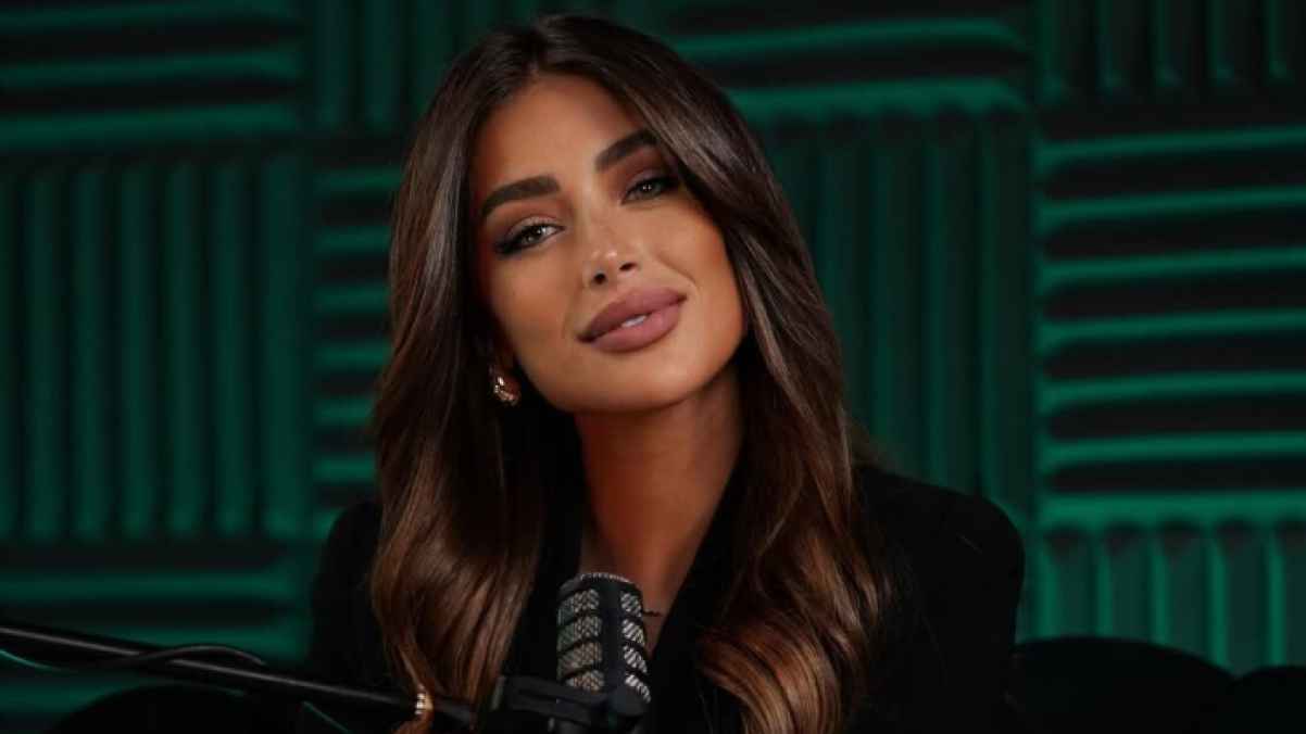 رولا بحسون تثير قلق محبيها بظهور مفاجئ من المستشفى