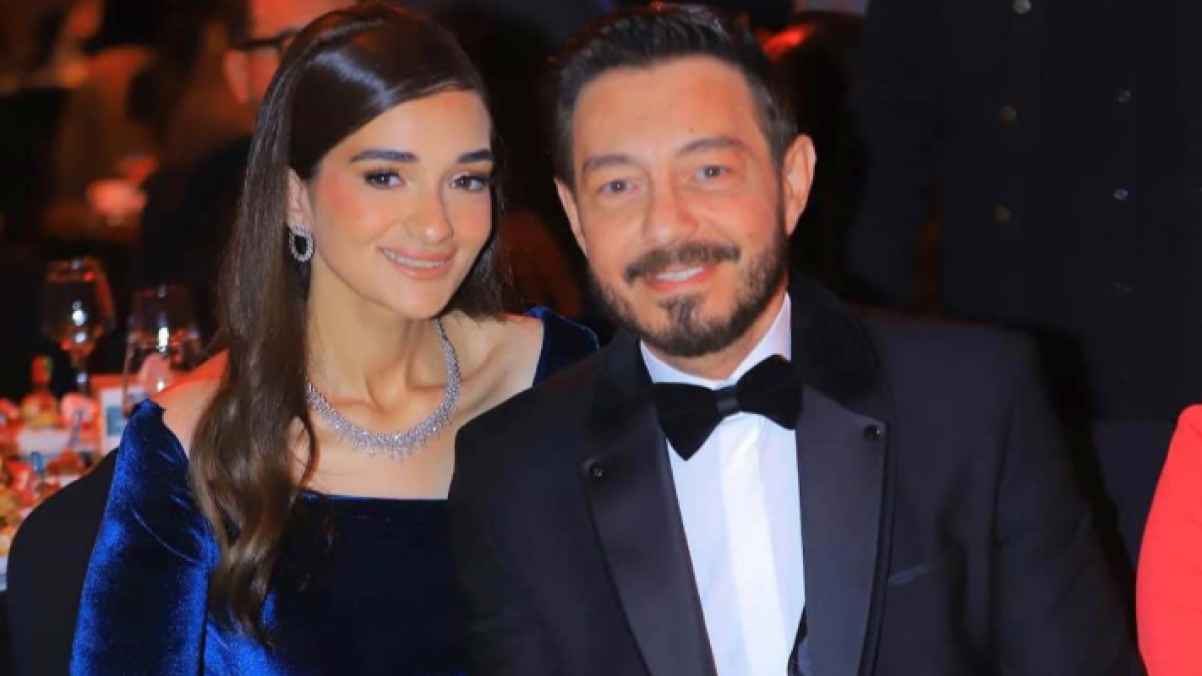 "رجاء الدعاء".. أحمد زاهر يطلب الدعاء لابنته ملك