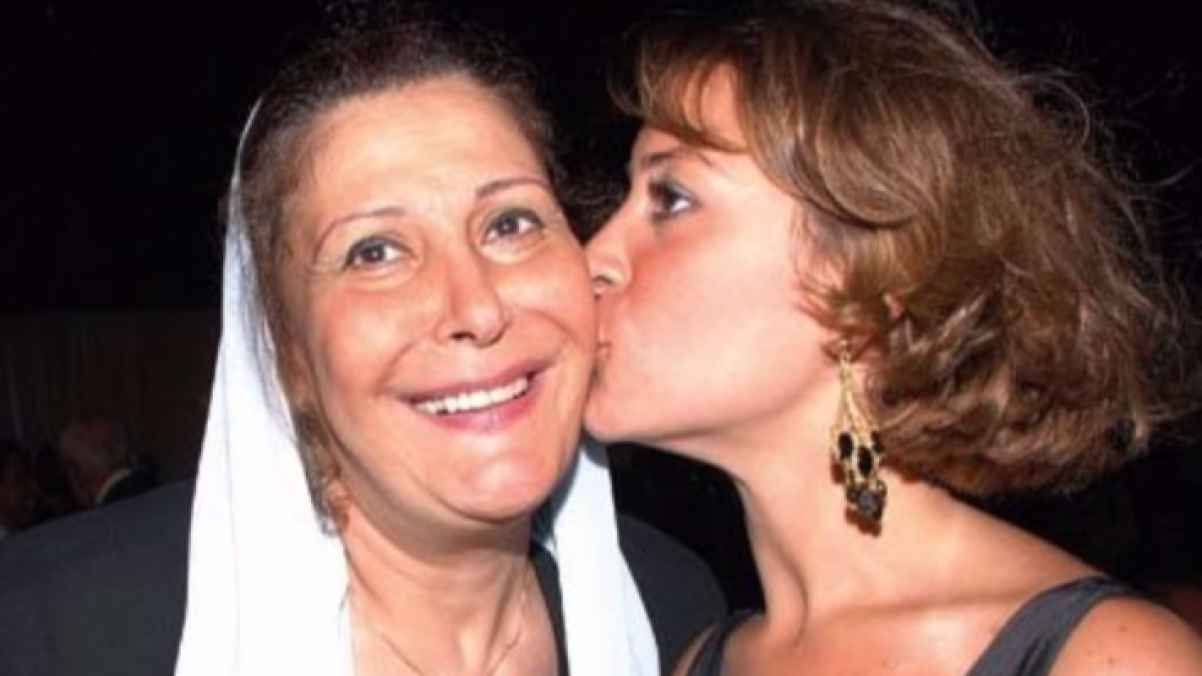 A sudden health setback sends Zizi Mostafa to the hospital