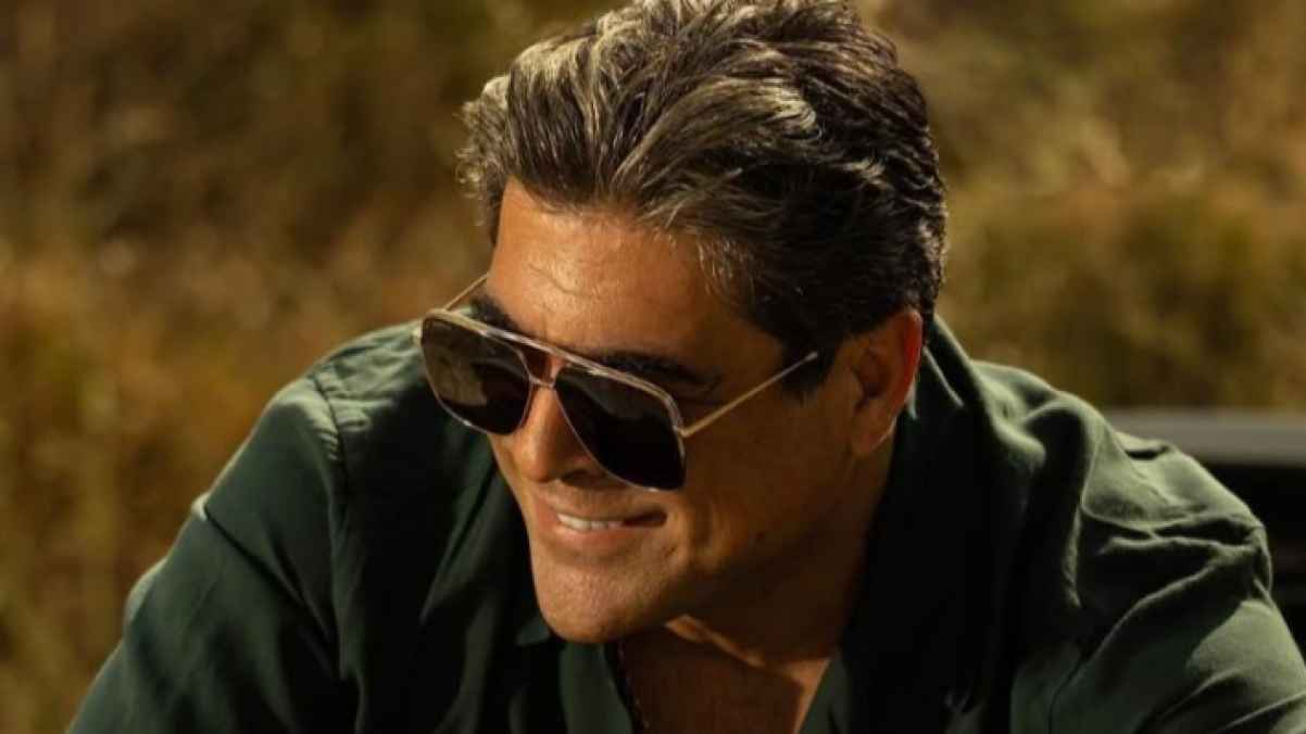 "شريط الزفاف قريبًا".. وائل كفوري يشعل مواقع التواصل بصورة غامضة