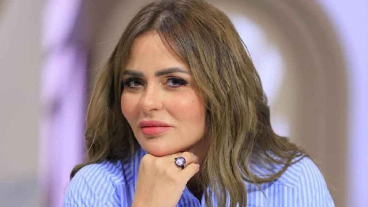 مها الصغير تعتذر بعد أزمة "اللوحة المسروقة"