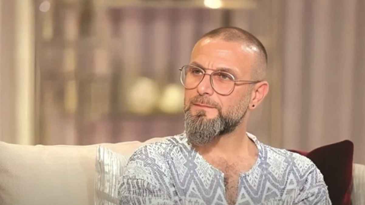 المرض خطف صوته.. يحيى بيازي يهنئ ابنه بعيد ميلاده بكلمات مؤثرة - فيديو