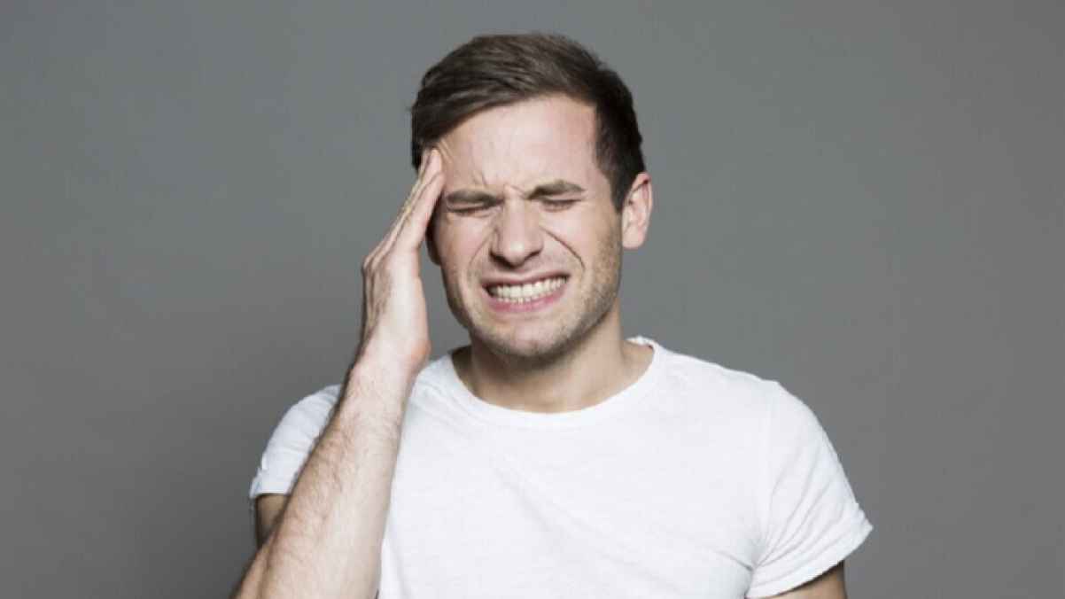 "صداع الصباح" ليس دائمًا عابرًا.. انتبه لهذه المؤشرات