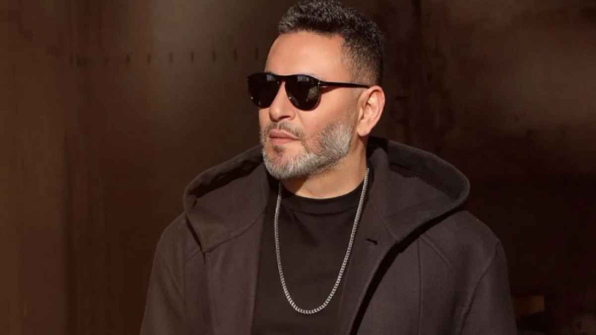 زياد برجي ينهار في عزاء شقيقه - فيديو