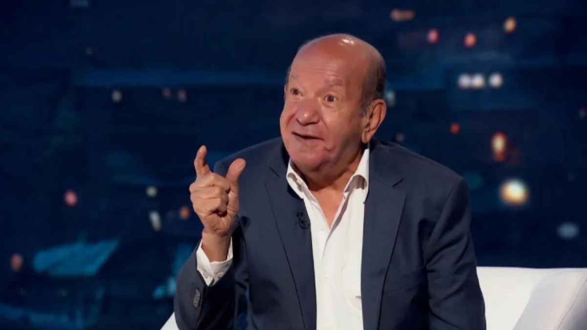 خروج لطفي لبيب من المستشفى بعد أزمة صحية مفاجئة - صورة