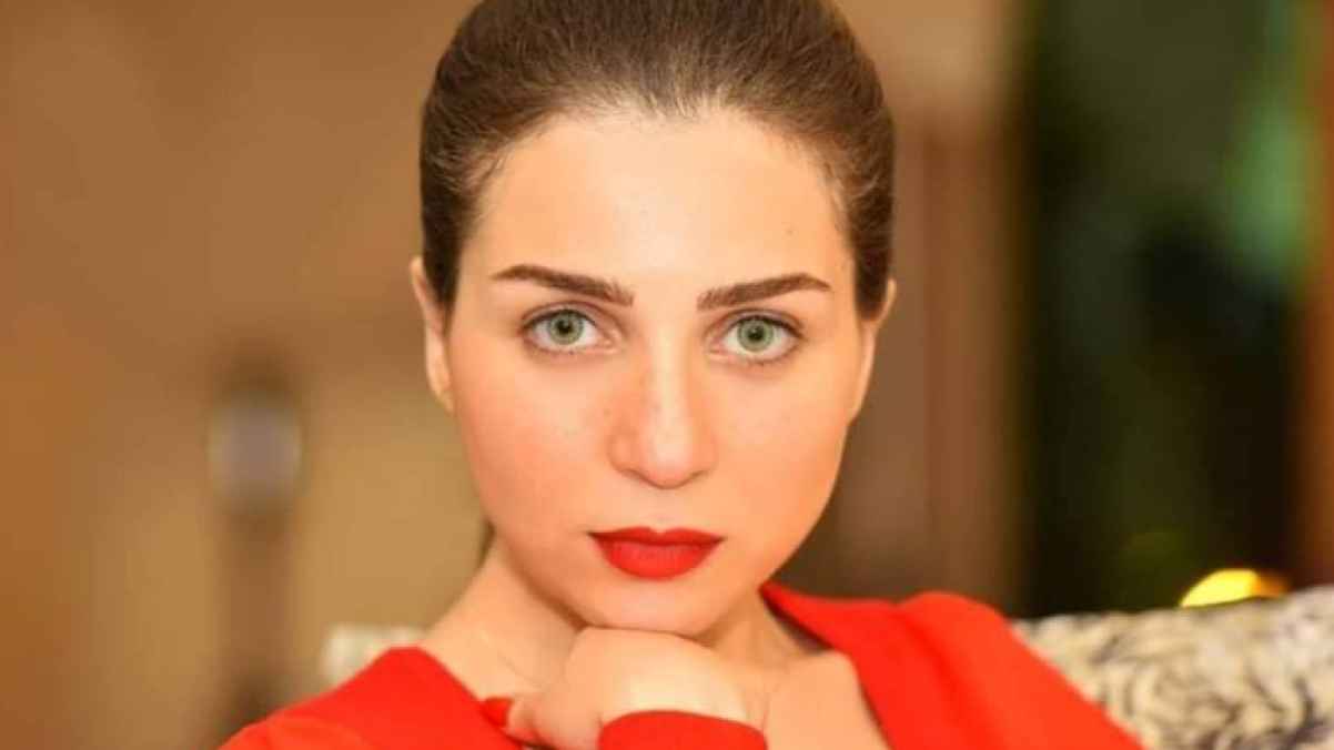 مي عز الدين تبهر متابعيها بجمالها الطبيعي