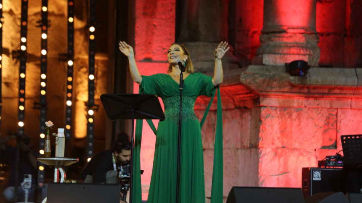 Assala Ignites Jerash with ‘Palestine is Arab’ — Her Performance Becomes the Talk of Social Media - Video