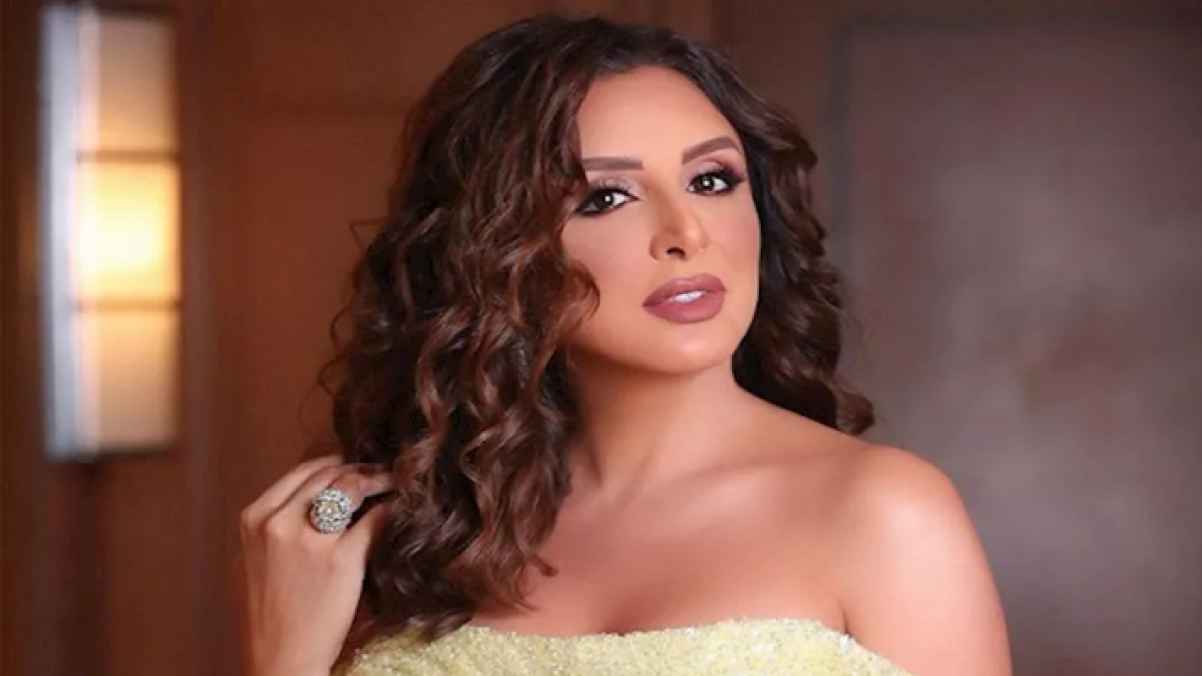 تطورات الحالة الصحية لـ أنغام ومطالبة بالدعاء لها