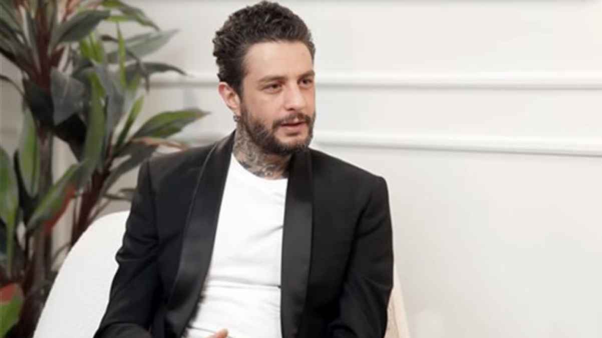 مخرج "سفاح التجمع" يبحث عن طفل مشابه لـ أحمد الفيشاوي