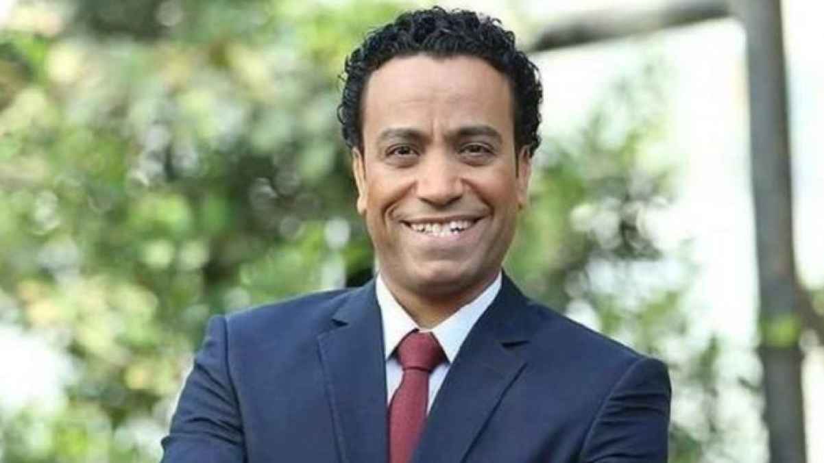 الموت يفجع سامح حسين ويفجر موجة حزن وتعاطف
