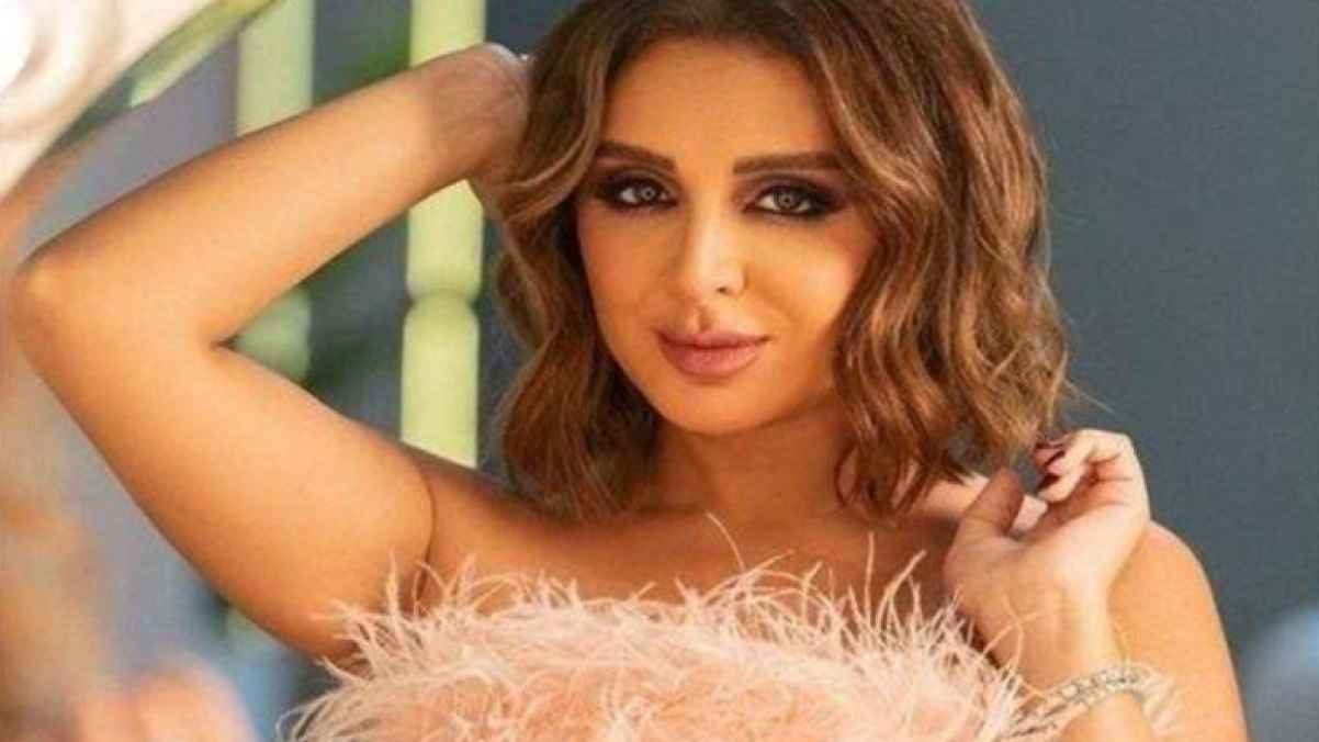 أنغام تستعد لإحياء أولى حفلاتها في لندن