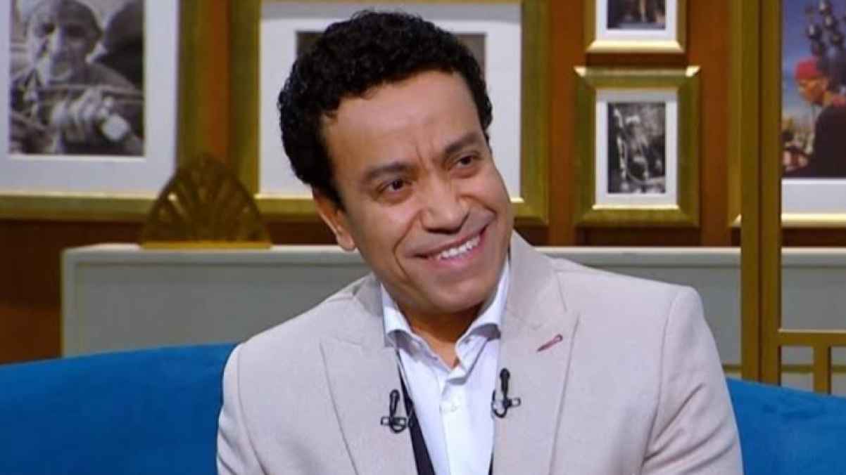 بعد وعكة صحية.. زوجة سامح حسين تطلب الدعاء له