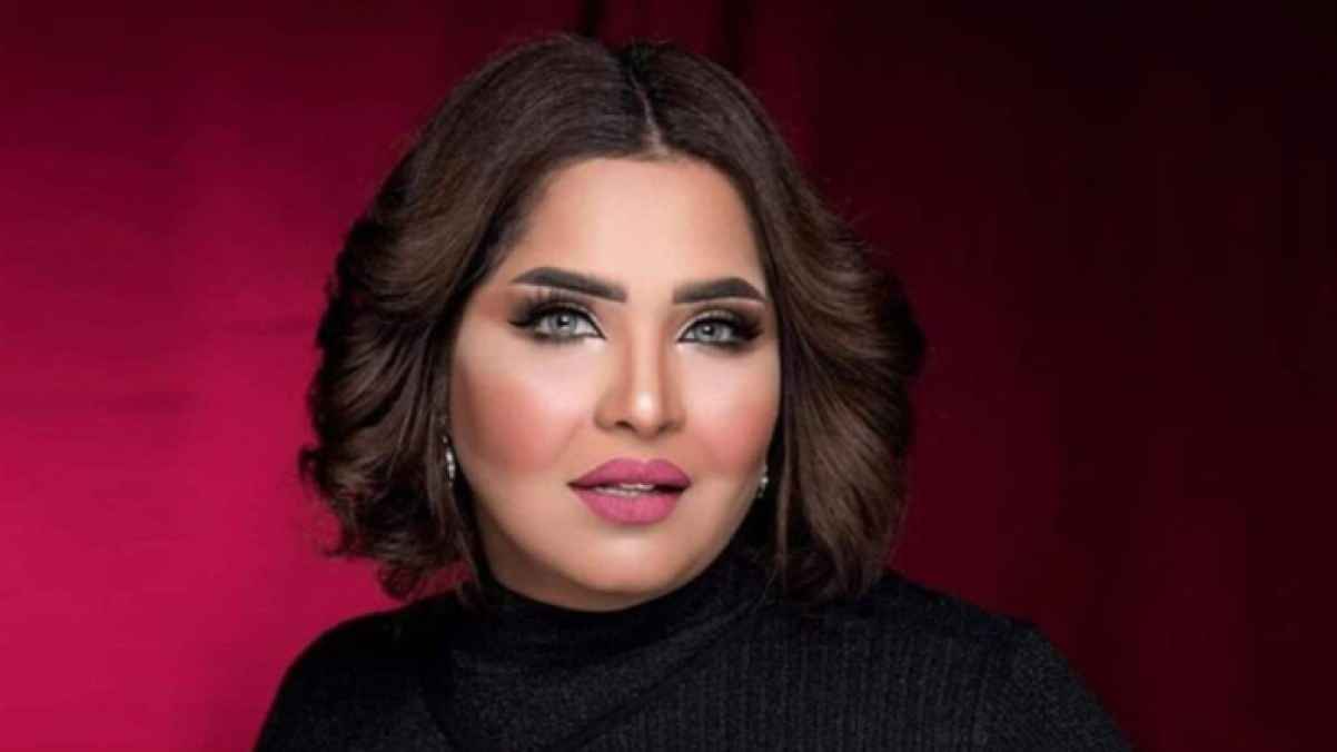 "دموع الفرح في حائل" استقبال مهيب وهدايا ذهبية تؤثر في هيا الشعيبي