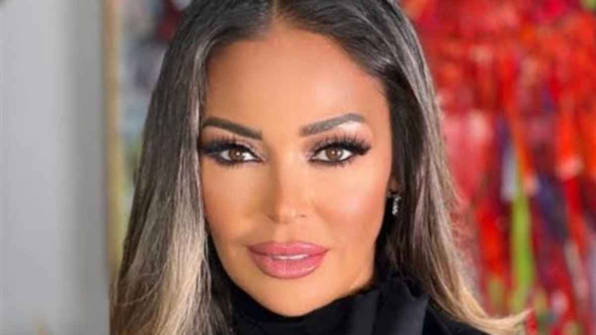 "استويت".. نجاة داليا البحيري من حادث سير