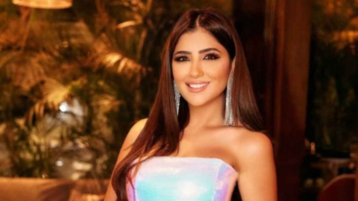 مي عمر منتقدة زميلها بعد فرحته بالترند: "يحتفل كأنه فتح القدس"