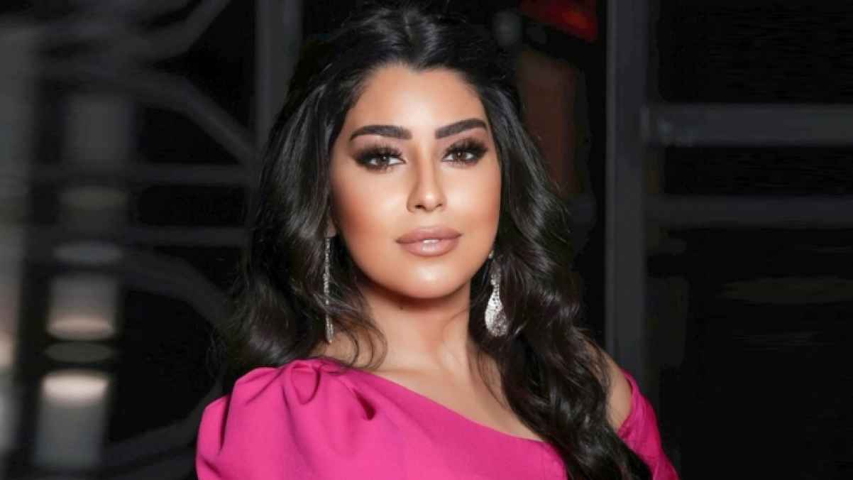 آيتن عامر تعلق لأول مرة على أزمة شقيقتها وفاء