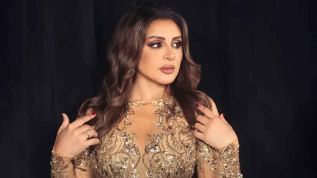 أنغام تشوق جمهورها لمفاجأة في حفل لندن