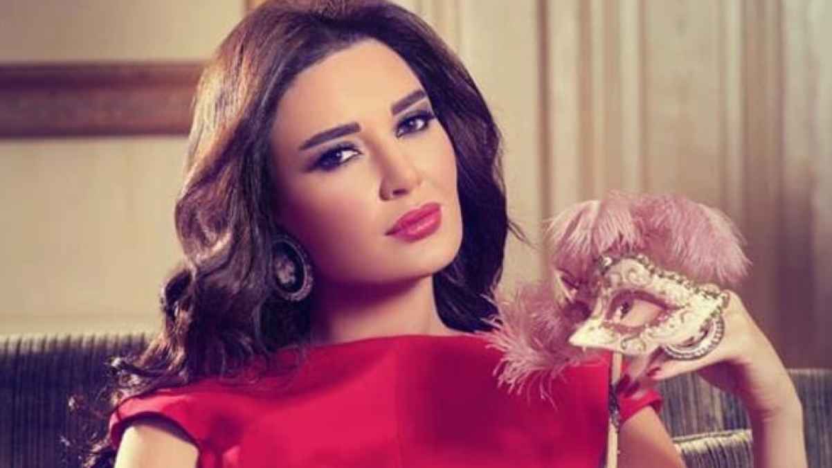 سيرين عبد النور تنتقد قسوة السوشيال ميديا