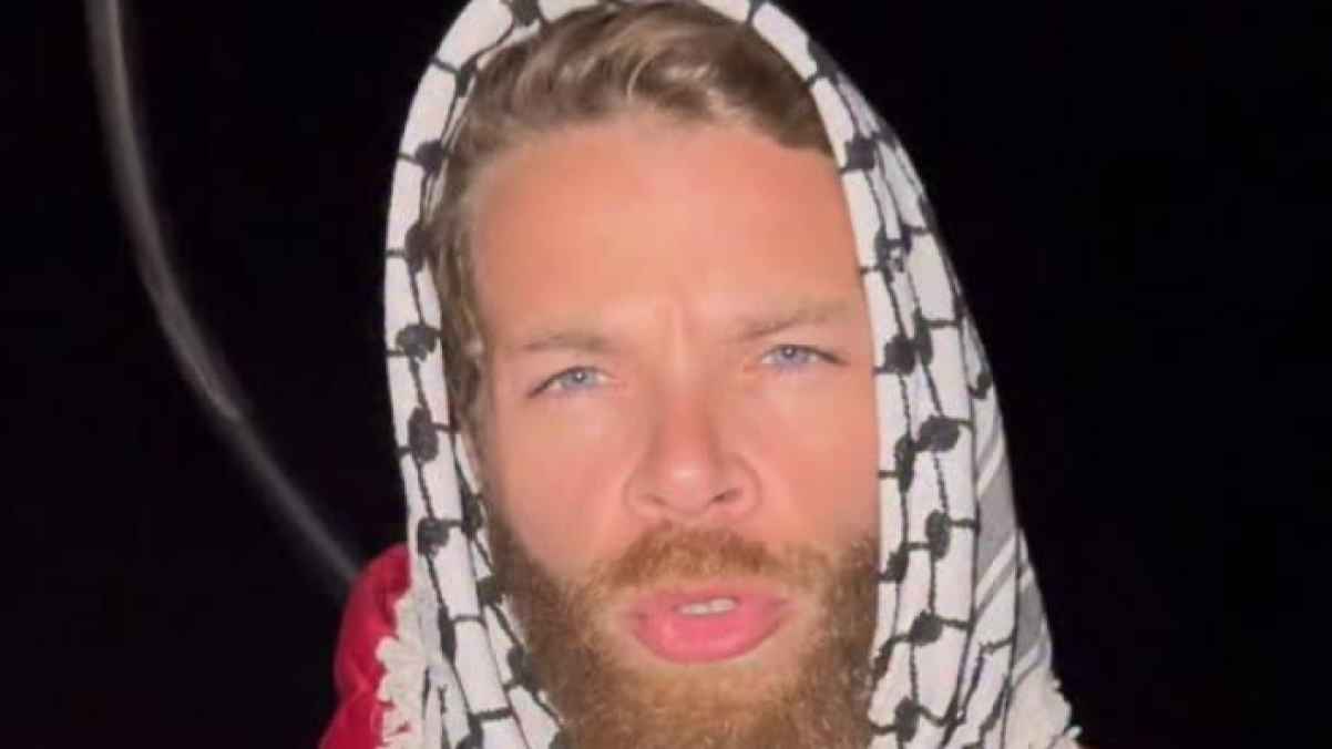 اختــطاف الممثل التونسي محمد مراد من أسطول الصمود - فيديو