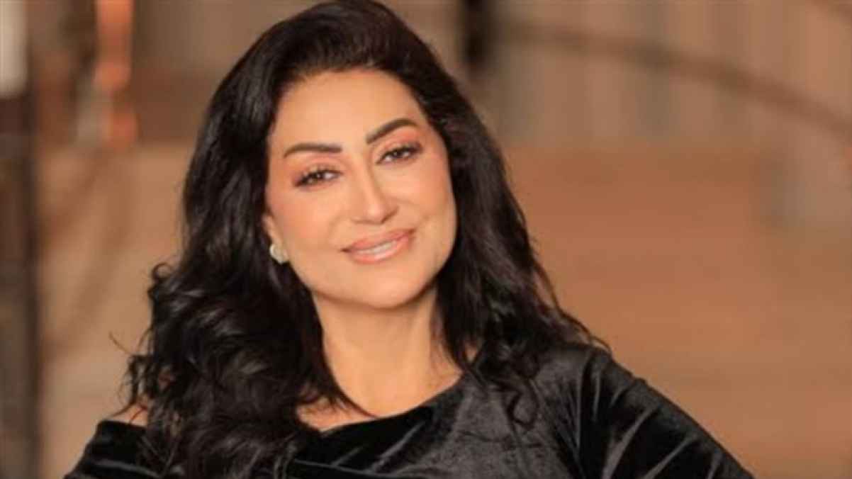 وفاء عامر تشوّق جمهورها لعملها المقبل