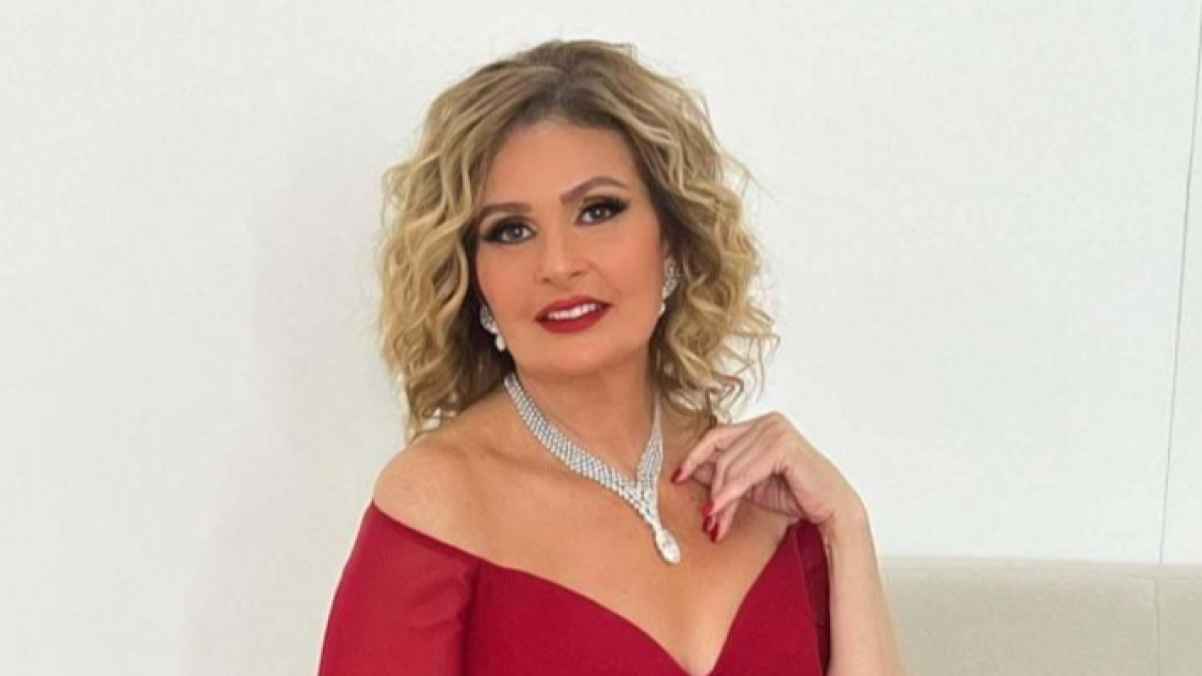 إطلالة على الإبداع.. يسرا في قلب مهرجان الجونة 2025
