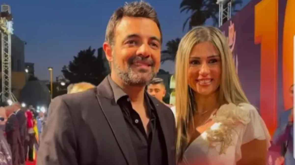 عمرو محمود ياسين يكشف تطورات الحالة الصحية لزوجته آيات أباظة