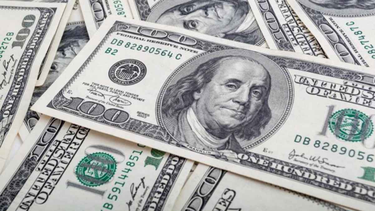 عائلة تبحث عن معلم خاص لطفلها براتب فلكي