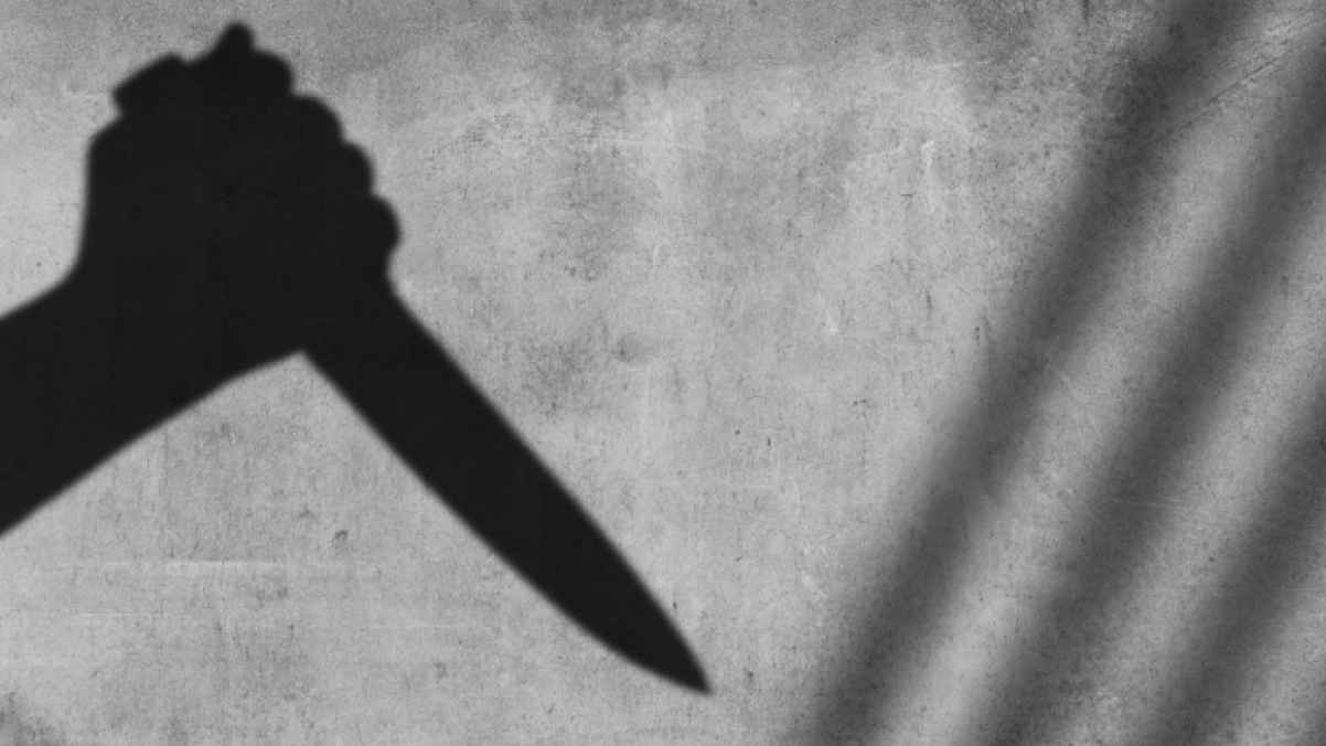 بسبب نظافة المنزل.. امرأة تعتدي على زوجها بسكين