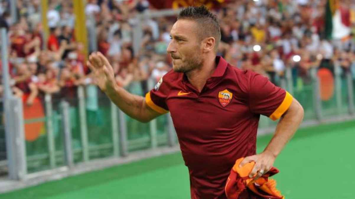 توتي يشجّع يوفنتوس على التعاقد مع سباليتي