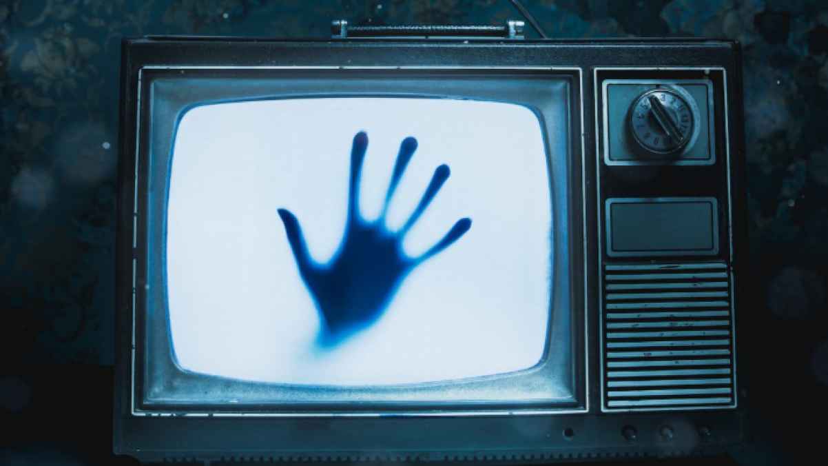 بسبب فيلم رعب.. محكمة تقضي بتعويض طالبة تأثرت نفسيًا